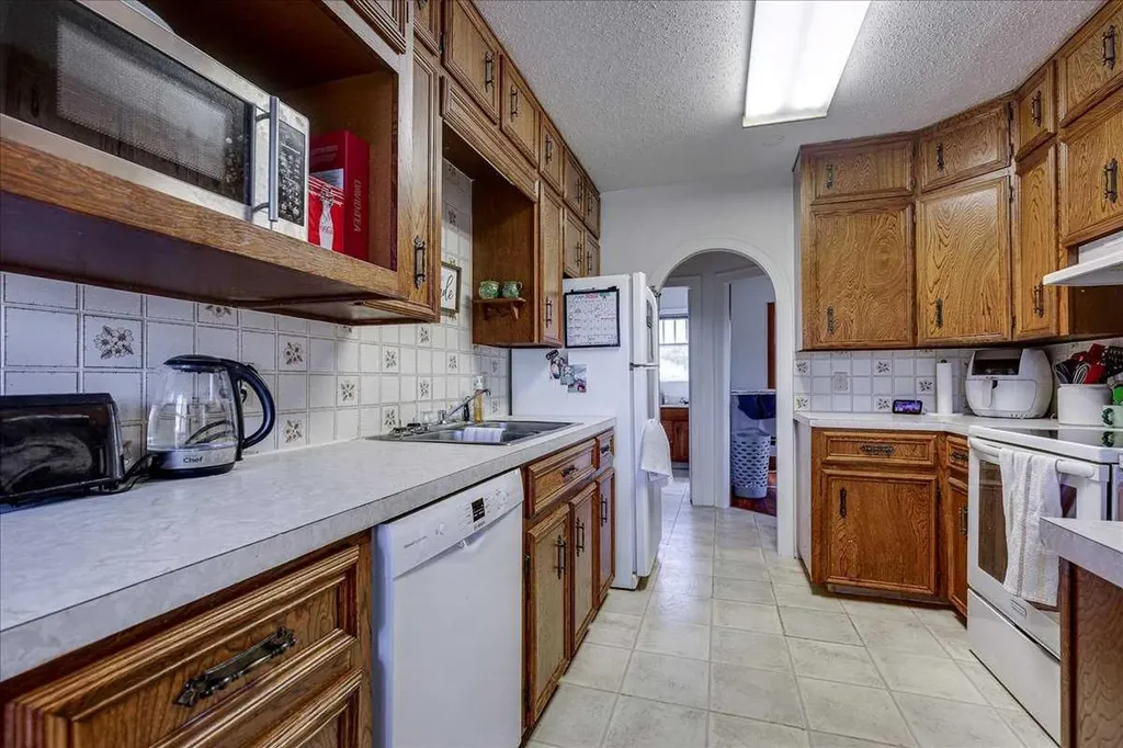 2054 Township Road 342 Township Rural Red Deer County AB T0M0K0