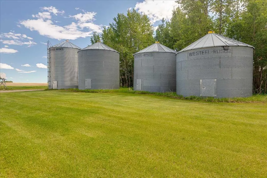 2054 Township Road 342 Township Rural Red Deer County AB T0M0K0