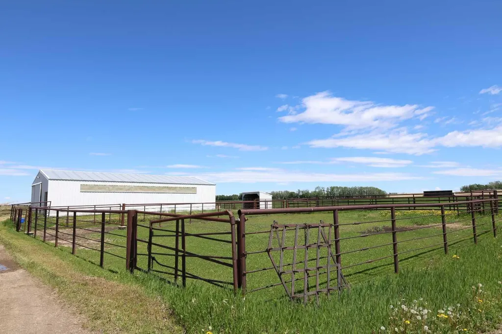 2054 Township Road 342 Township Rural Red Deer County AB T0M0K0
