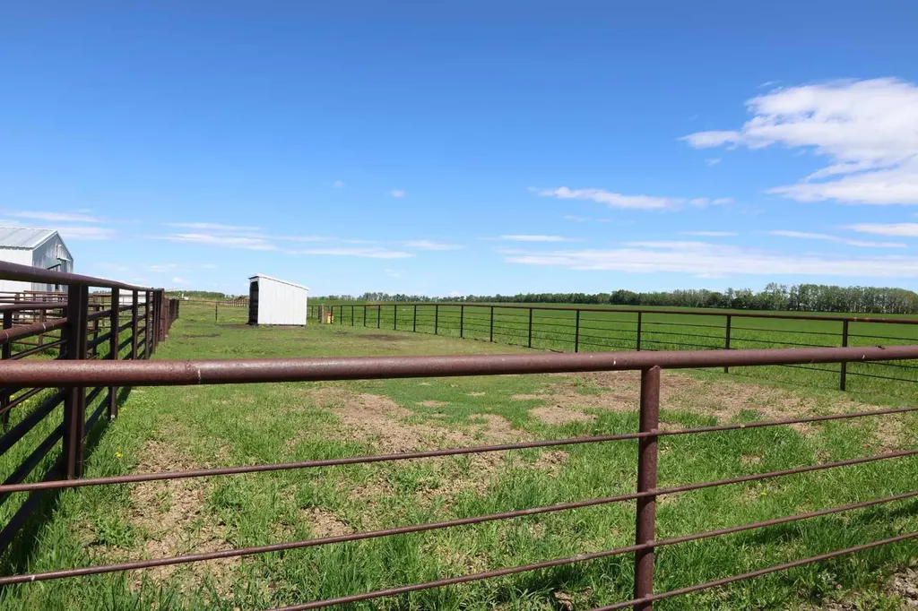 2054 Township Road 342 Township Rural Red Deer County AB T0M0K0