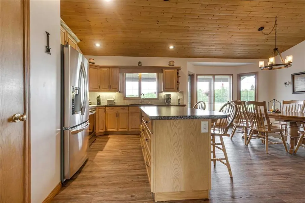 2054 Township Road 342 Township Rural Red Deer County AB T0M0K0