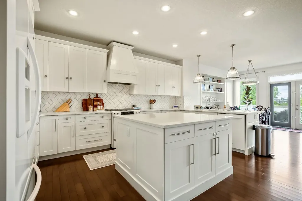 232 Copperpond Circle SE Calgary AB T2Z0R3
