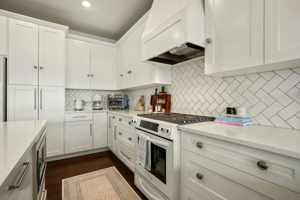 232 Copperpond Circle SE Calgary AB T2Z0R3