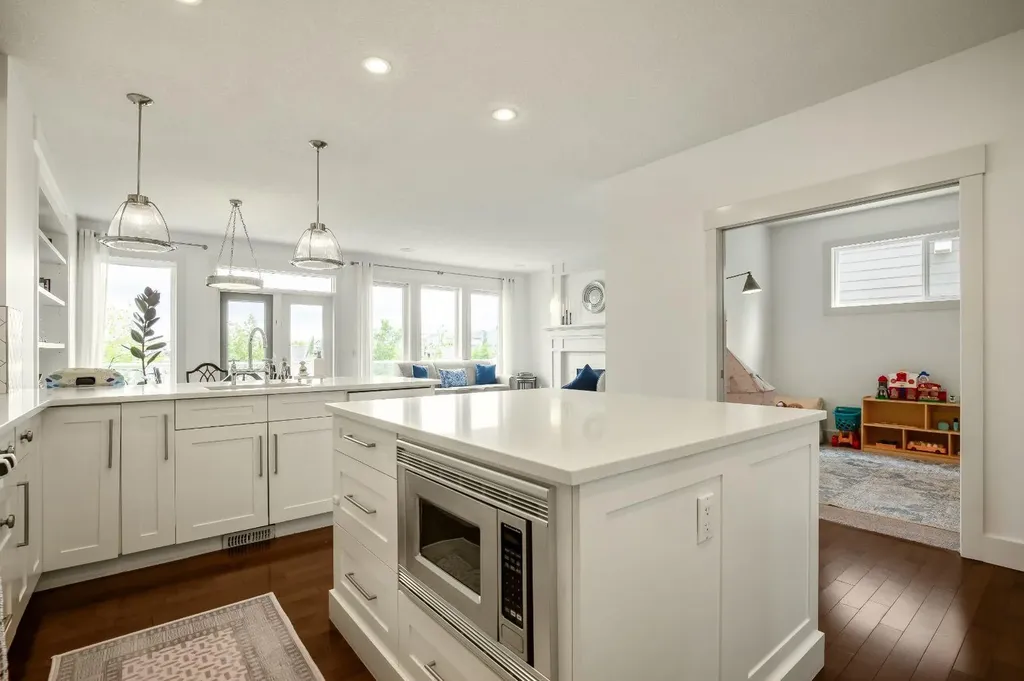 232 Copperpond Circle SE Calgary AB T2Z0R3