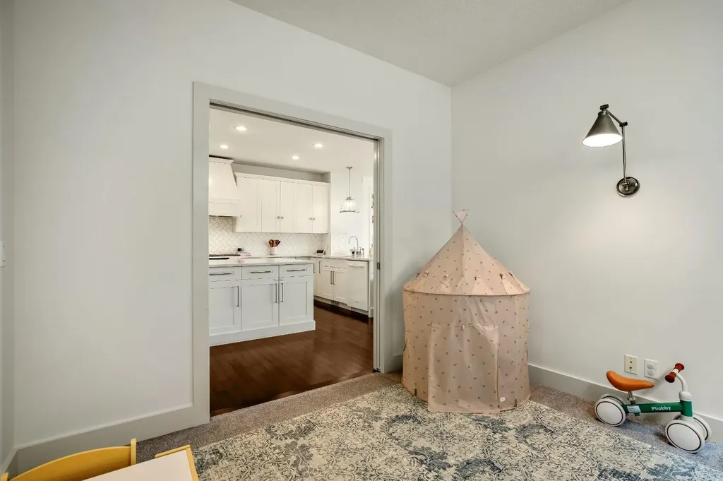 232 Copperpond Circle SE Calgary AB T2Z0R3