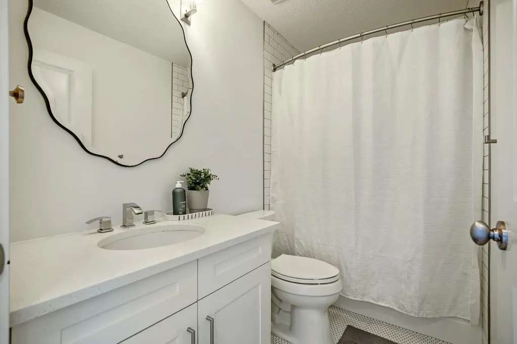 232 Copperpond Circle SE Calgary AB T2Z0R3