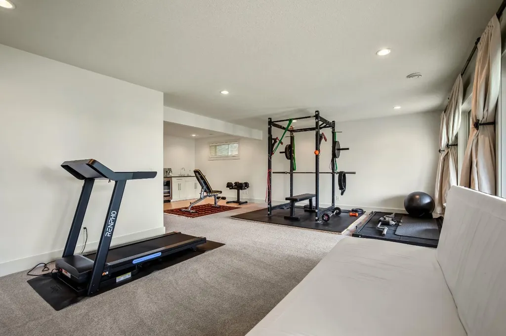232 Copperpond Circle SE Calgary AB T2Z0R3
