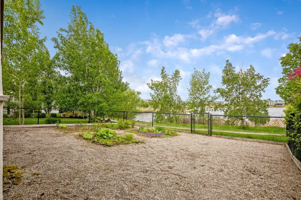 232 Copperpond Circle SE Calgary AB T2Z0R3