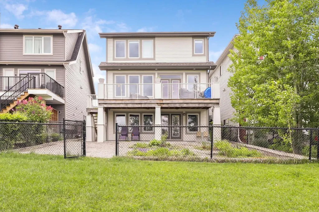 232 Copperpond Circle SE Calgary AB T2Z0R3