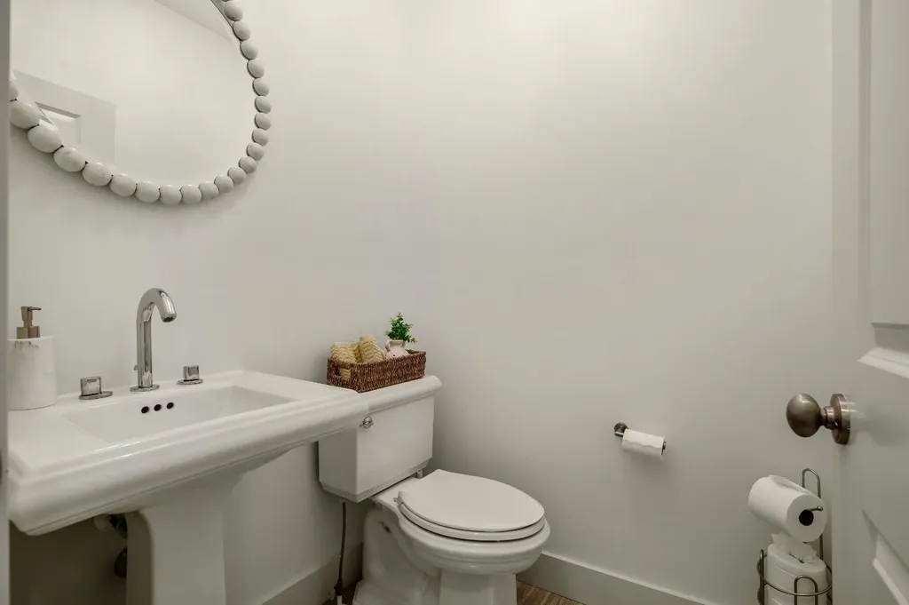 232 Copperpond Circle SE Calgary AB T2Z0R3