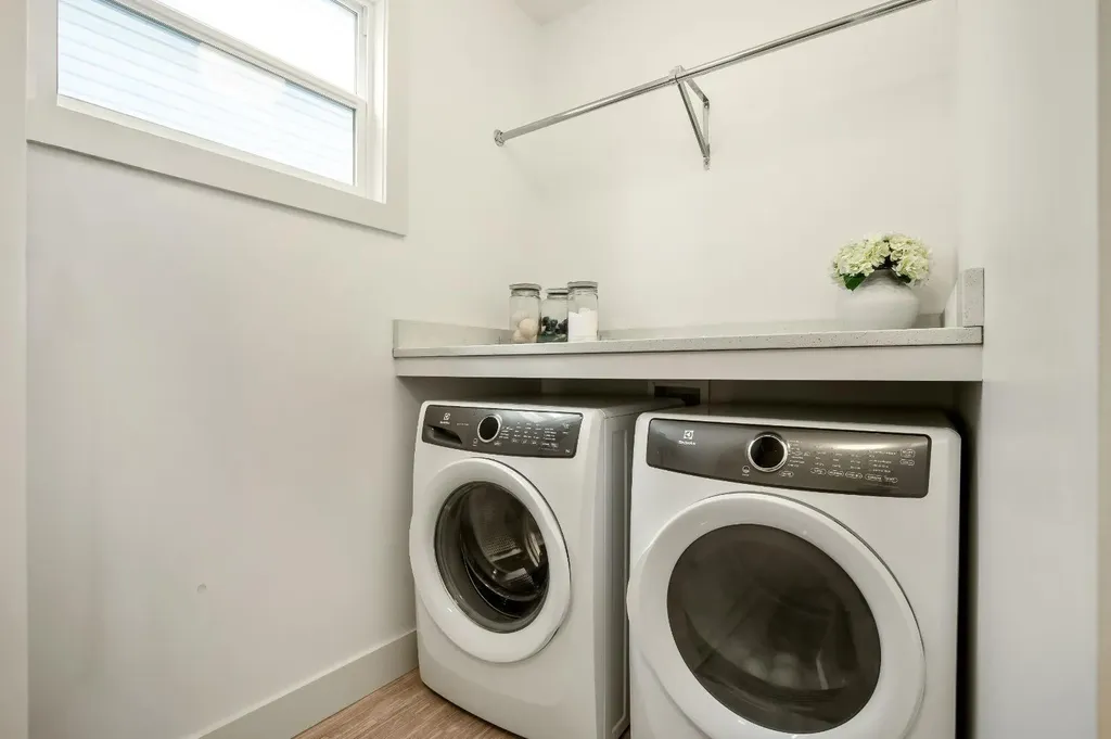 232 Copperpond Circle SE Calgary AB T2Z0R3
