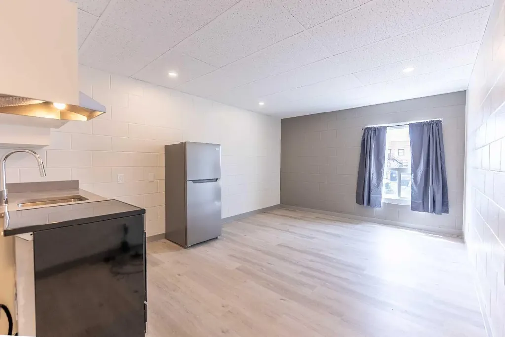 4940 49 Street Rocky Mountain House AB T4T 1B6
