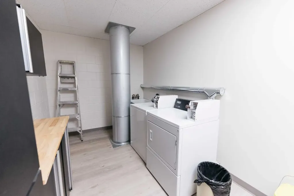 4940 49 Street Rocky Mountain House AB T4T 1B6
