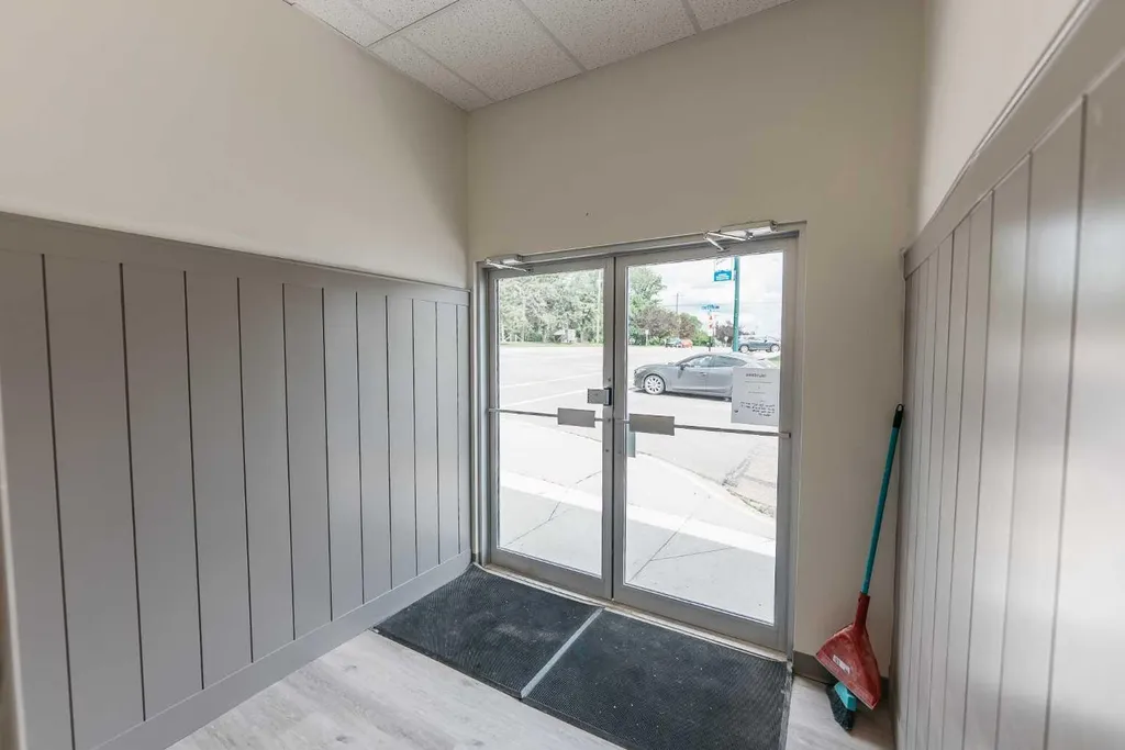4940 49 Street Rocky Mountain House AB T4T 1B6
