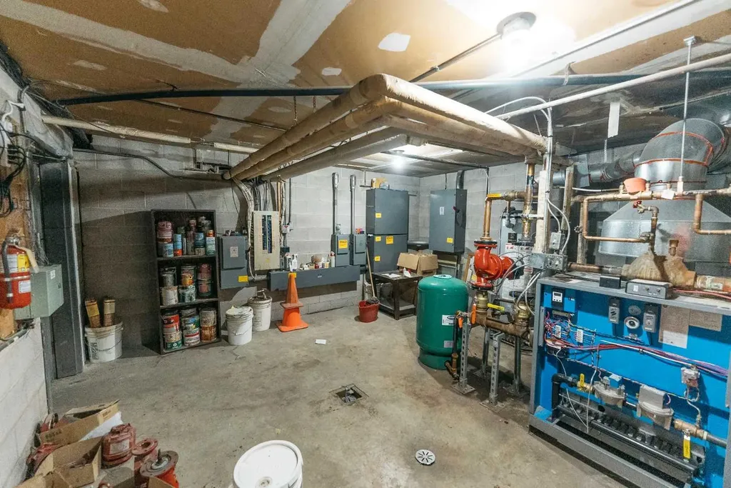 4940 49 Street Rocky Mountain House AB T4T 1B6