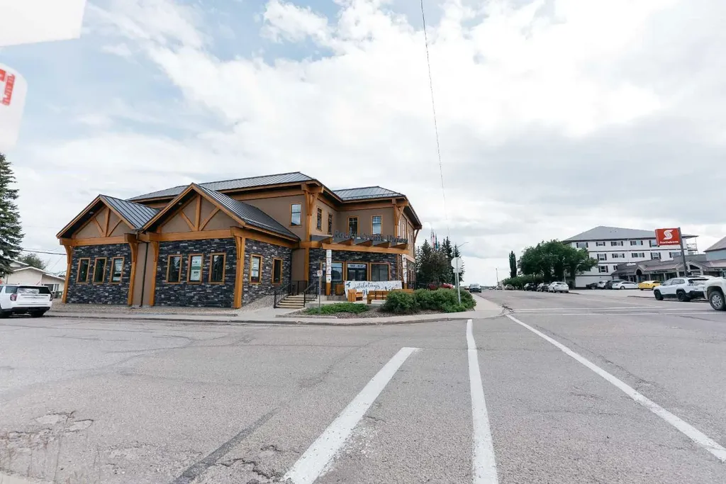 4940 49 Street Rocky Mountain House AB T4T 1B6
