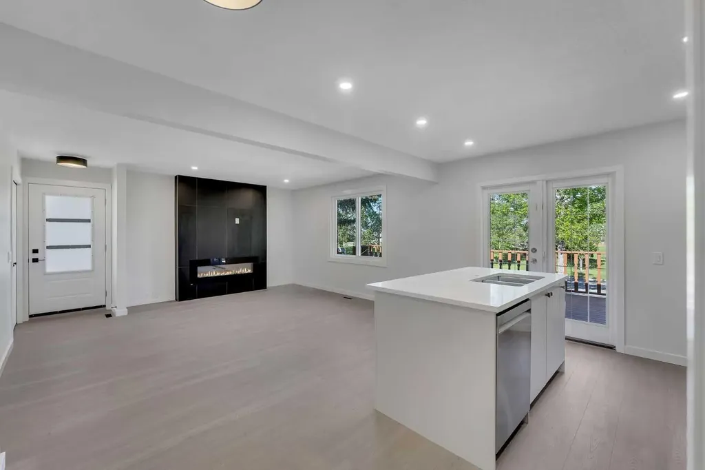 8059 Huntington Street NE Calgary AB T2K 5B8