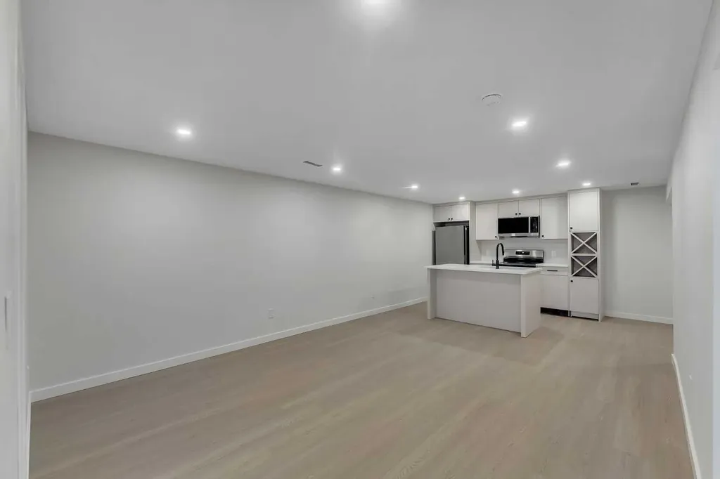 8059 Huntington Street NE Calgary AB T2K 5B8