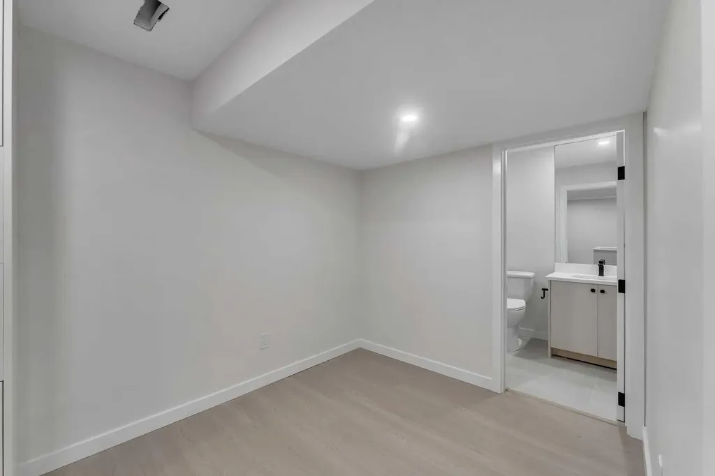8059 Huntington Street NE Calgary AB T2K 5B8