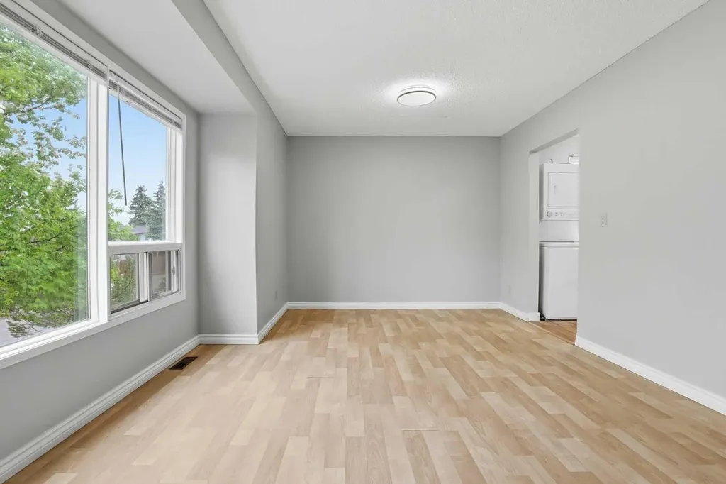 84 Ranchero Rise NW Calgary AB T3G 1E2