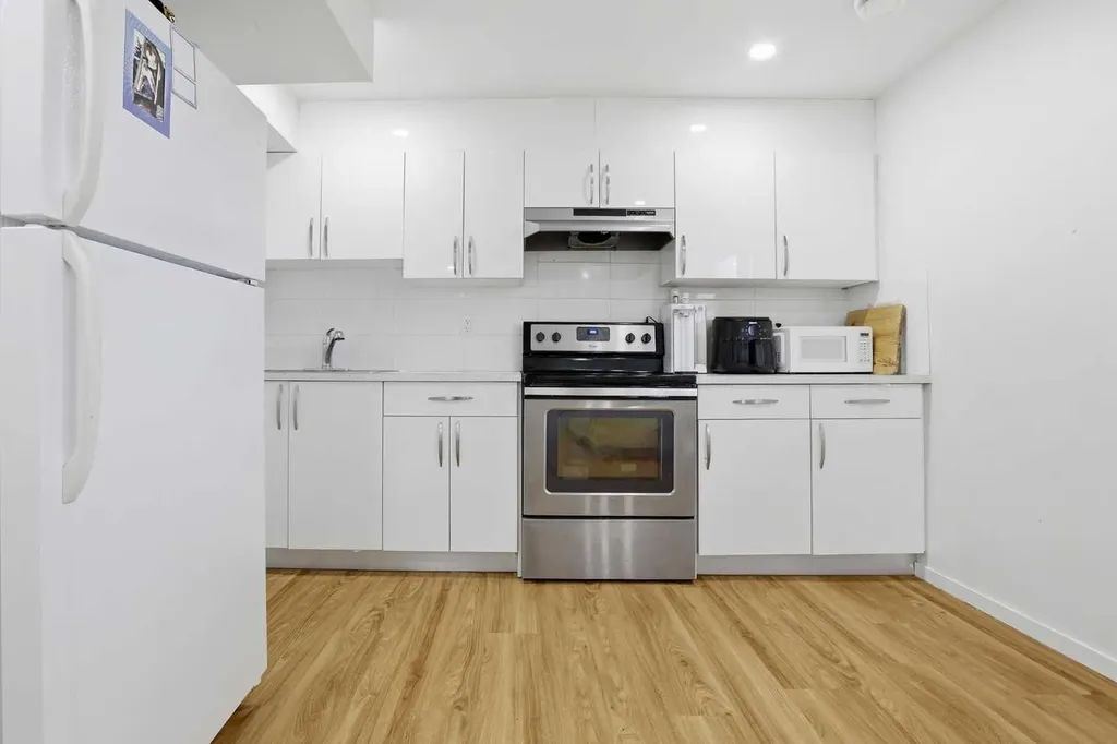 84 Ranchero Rise NW Calgary AB T3G 1E2