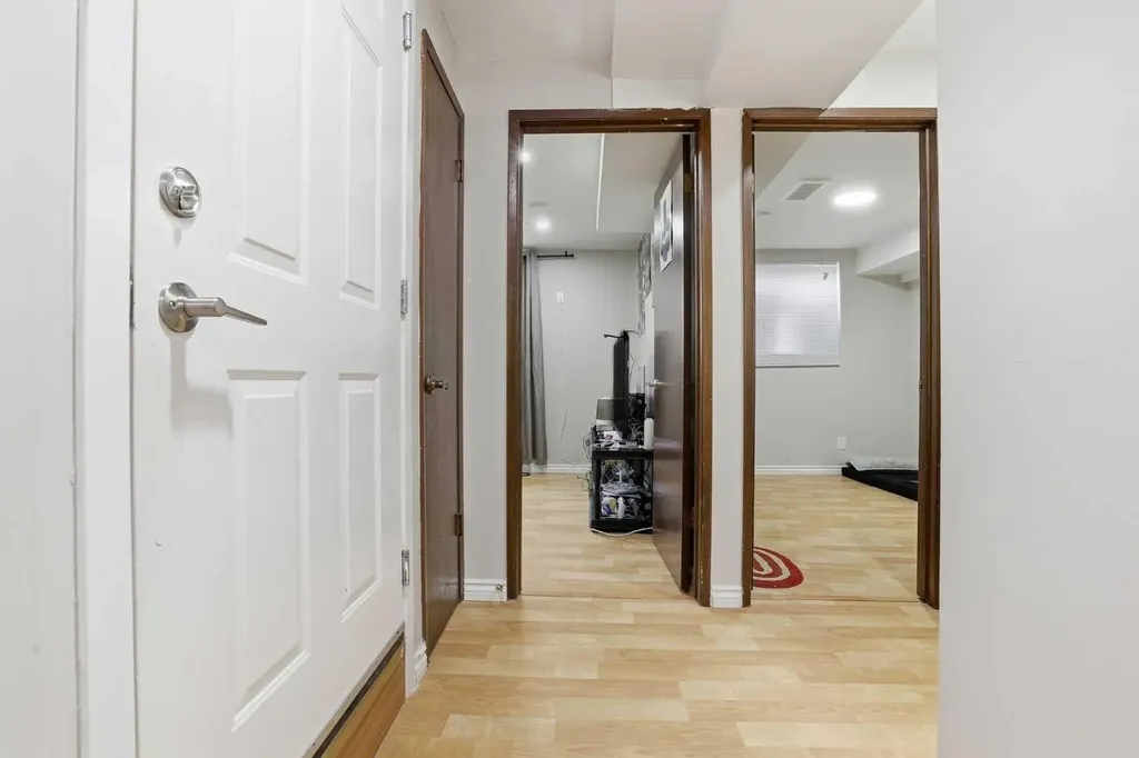 84 Ranchero Rise NW Calgary AB T3G 1E2