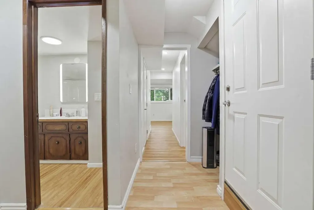 84 Ranchero Rise NW Calgary AB T3G 1E2