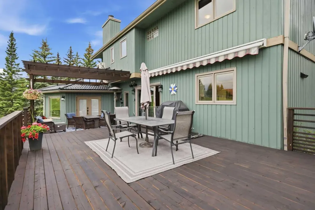 39 Calling Horse Estates Rural Rocky View County AB T3Z 1H4