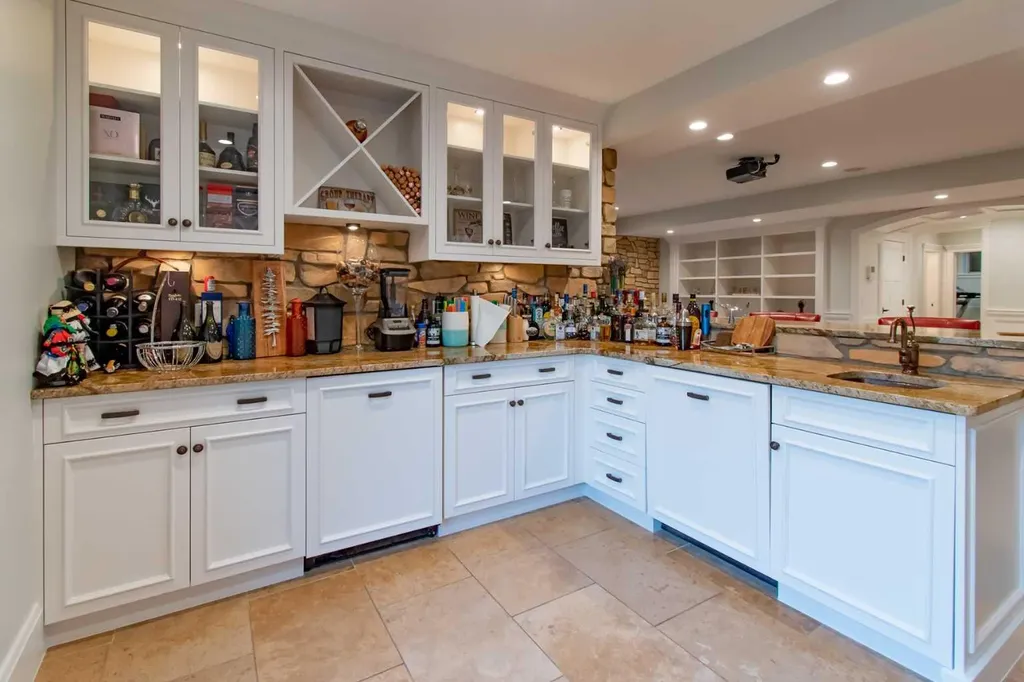 1318 Windsor Street NW Calgary AB T2N 3X1