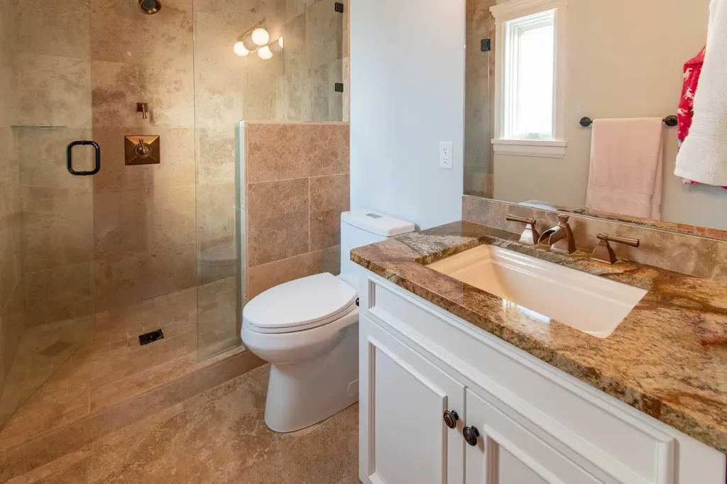 1318 Windsor Street NW Calgary AB T2N 3X1