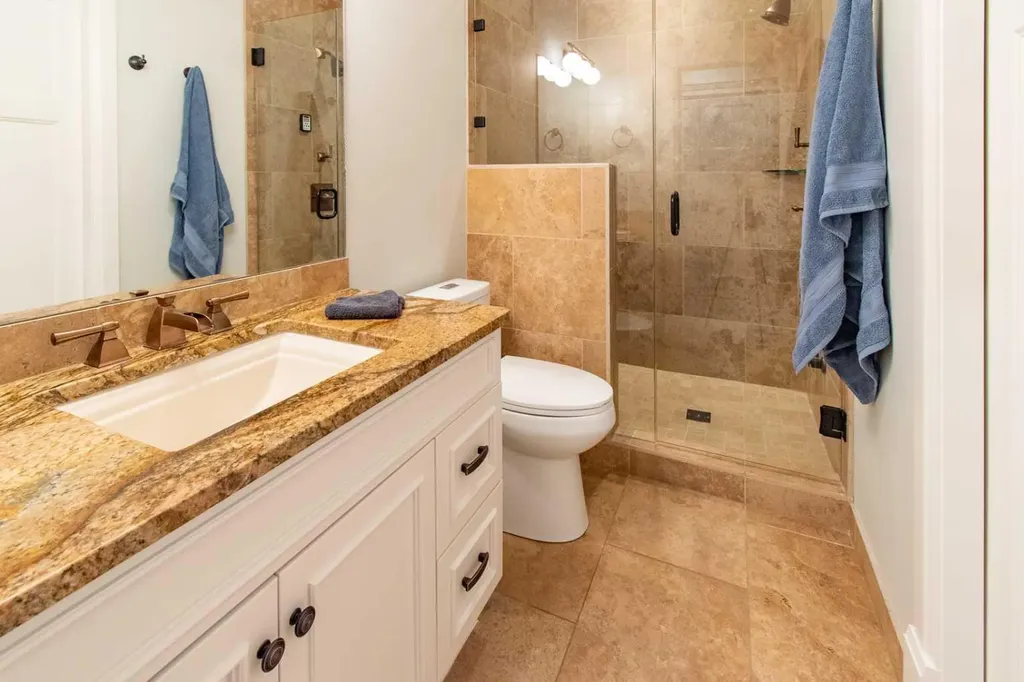 1318 Windsor Street NW Calgary AB T2N 3X1