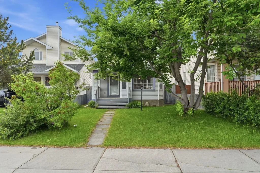 298 Costa Mesa Close NE Calgary AB T1Y 6W7