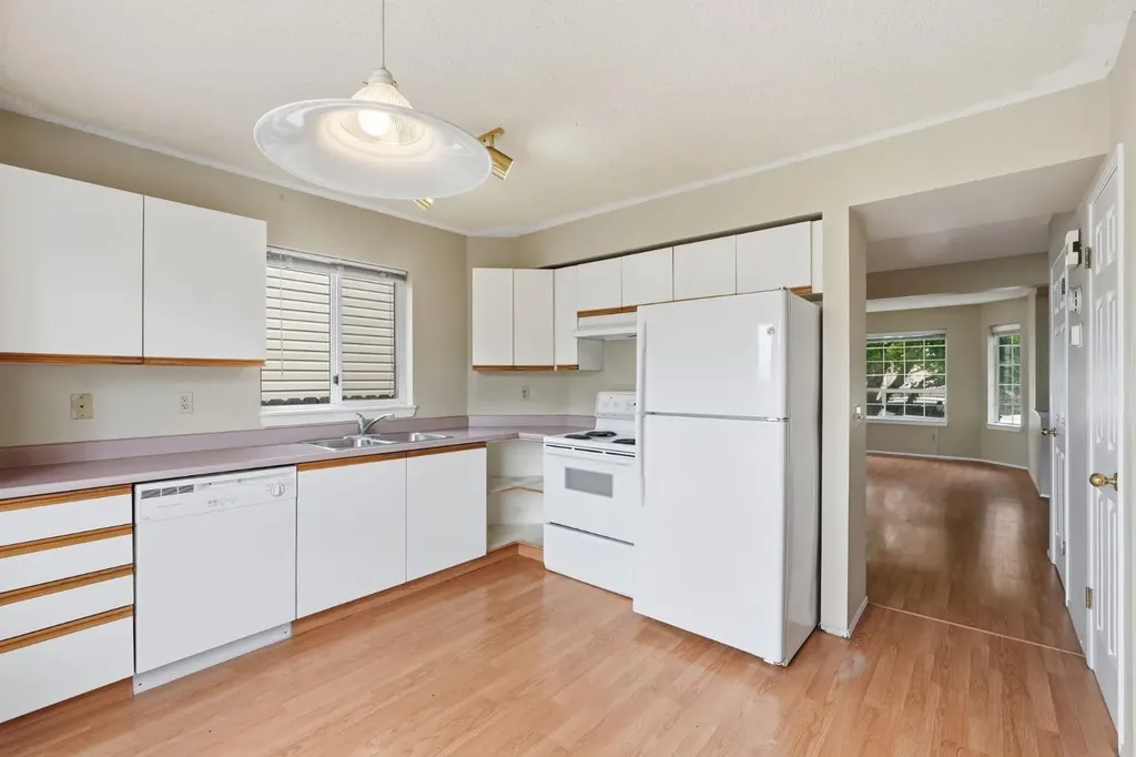 298 Costa Mesa Close NE Calgary AB T1Y 6W7