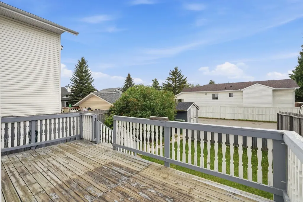 298 Costa Mesa Close NE Calgary AB T1Y 6W7
