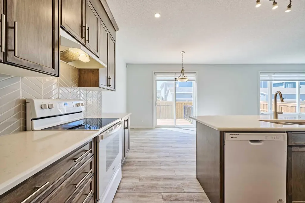 85 Yorkstone Heath SW Calgary AB T2X4S4