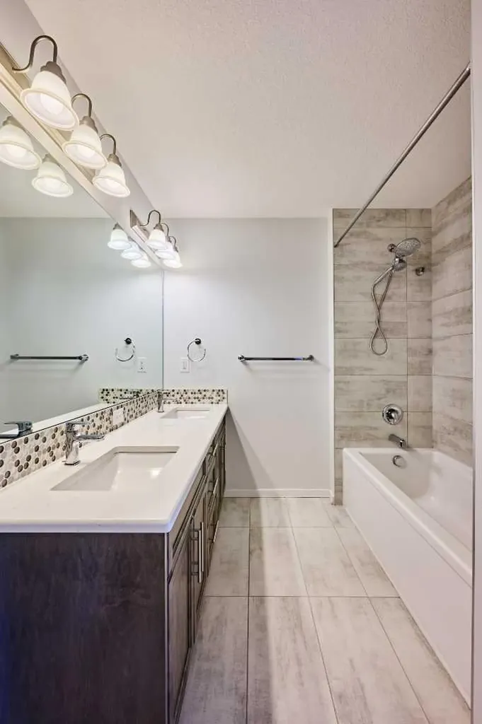 85 Yorkstone Heath SW Calgary AB T2X4S4