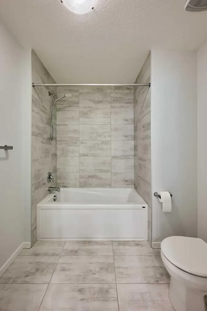 85 Yorkstone Heath SW Calgary AB T2X4S4