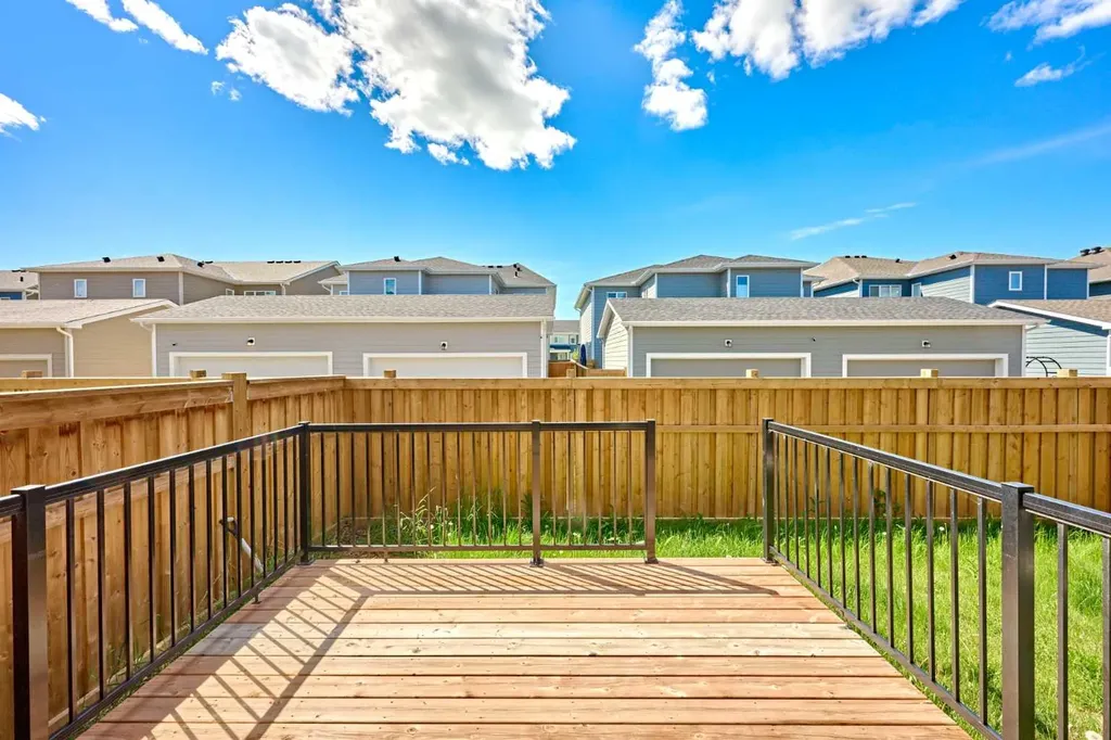 85 Yorkstone Heath SW Calgary AB T2X4S4