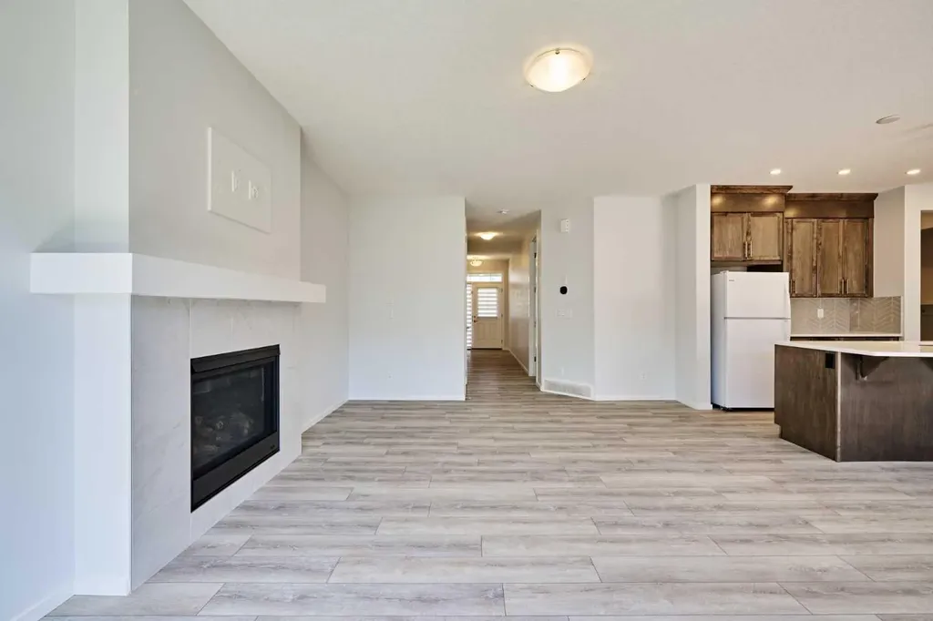 85 Yorkstone Heath SW Calgary AB T2X4S4