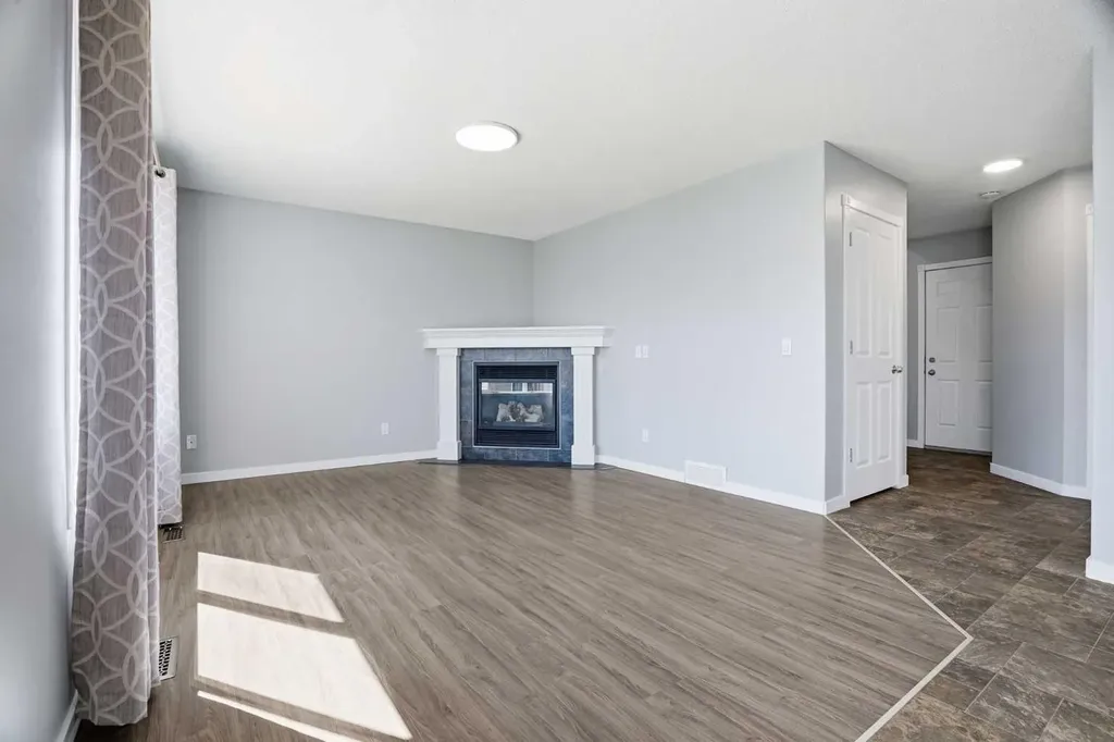 207 Sagewood Drive SW Airdrie AB T4B 3B3