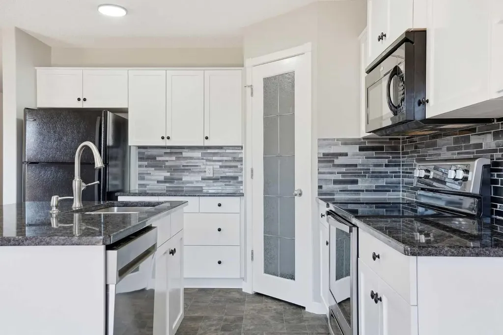 207 Sagewood Drive SW Airdrie AB T4B 3B3