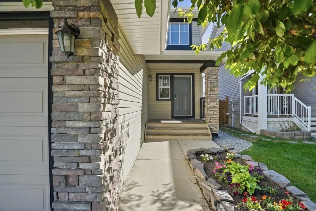 207 Sagewood Drive SW Airdrie AB T4B 3B3