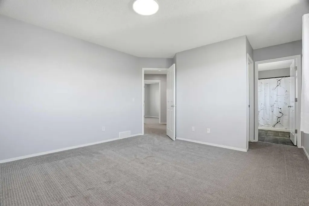 207 Sagewood Drive SW Airdrie AB T4B 3B3