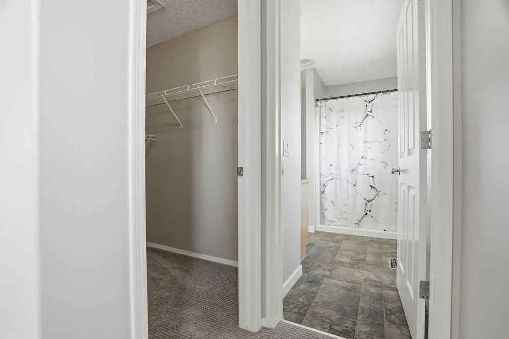 207 Sagewood Drive SW Airdrie AB T4B 3B3