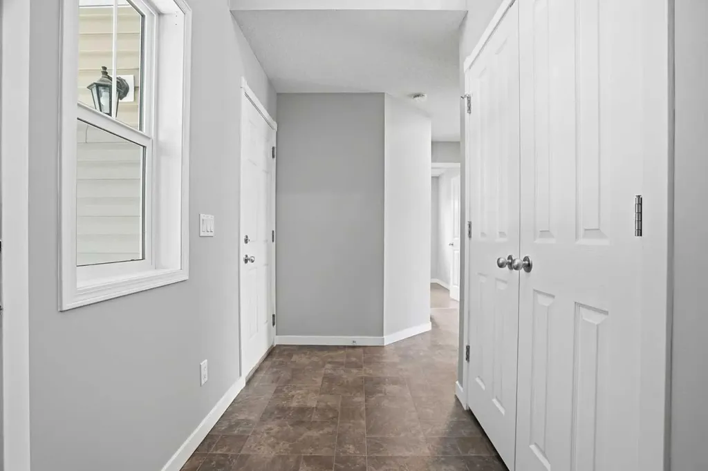 207 Sagewood Drive SW Airdrie AB T4B 3B3