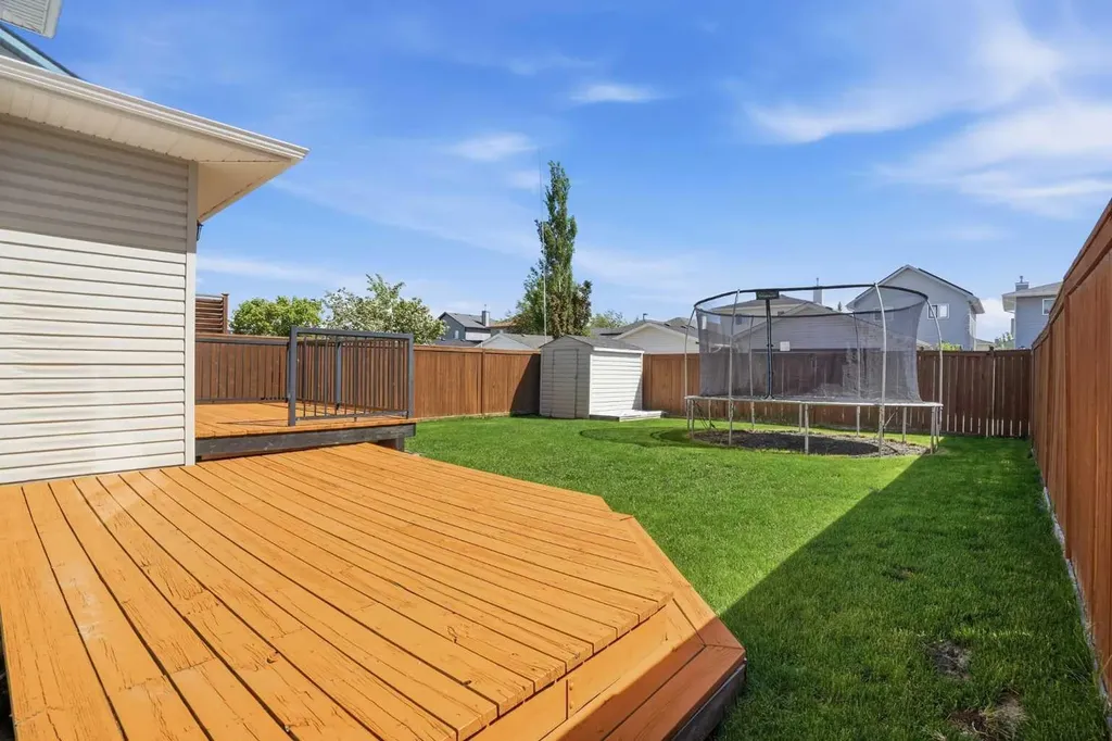 207 Sagewood Drive SW Airdrie AB T4B 3B3