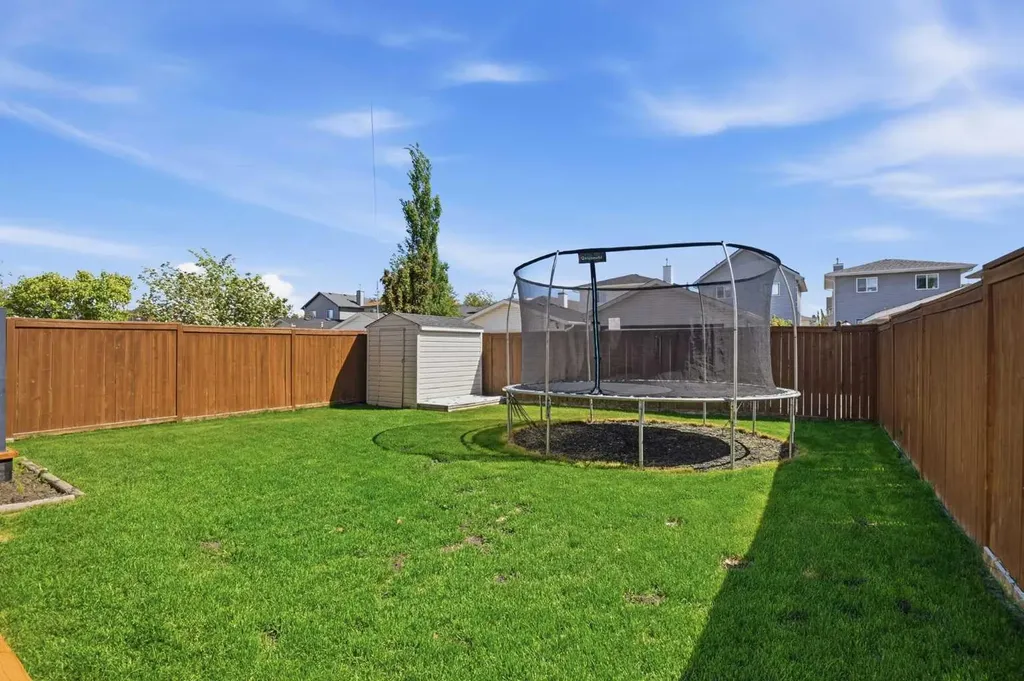207 Sagewood Drive SW Airdrie AB T4B 3B3