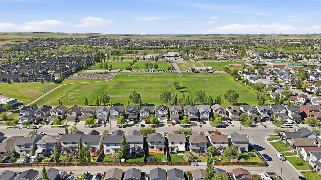 207 Sagewood Drive SW Airdrie AB T4B 3B3