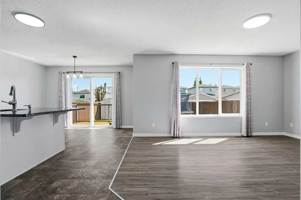 207 Sagewood Drive SW Airdrie AB T4B 3B3
