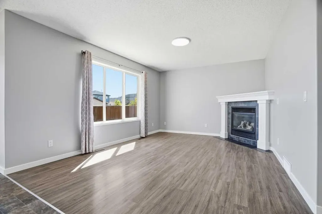 207 Sagewood Drive SW Airdrie AB T4B 3B3
